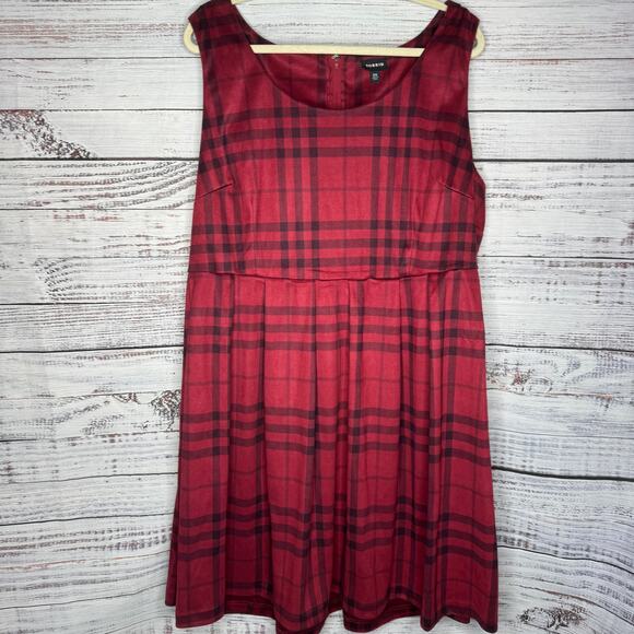 Torrid Red Faux Suede Brushed Plaid Skater Fit & Flare Dress Plus Size 24 - Picture 2 of 4